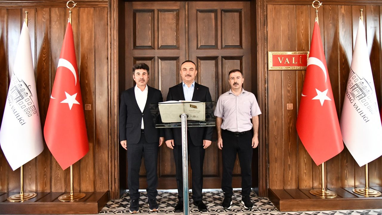 Vali Soytürk, ziyaretçilerini makamında ağırladı