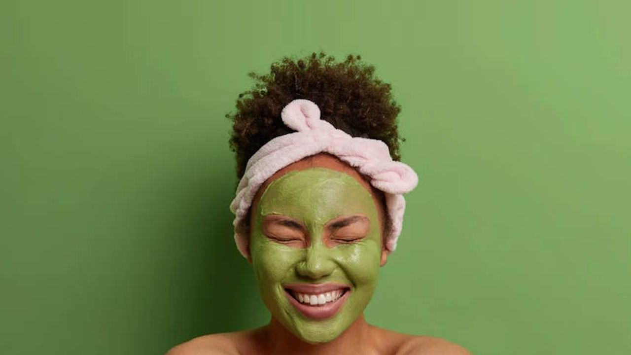 Yeşil Kil Maskesi Faydaları Nelerdir? Evde Yeşil Kil Maskesi Nasıl Yapılır?