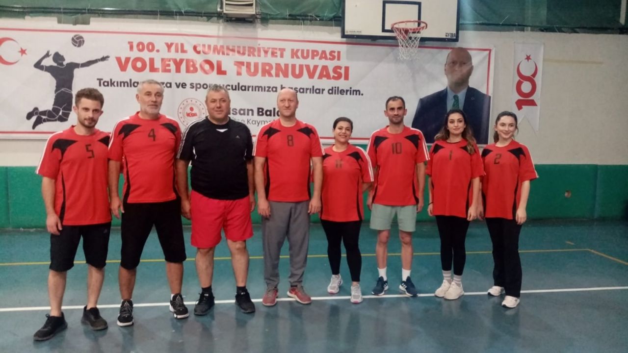 "100. Yıl Cumhuriyet Kupası Voleybol Turnuvası" düzenleniyor