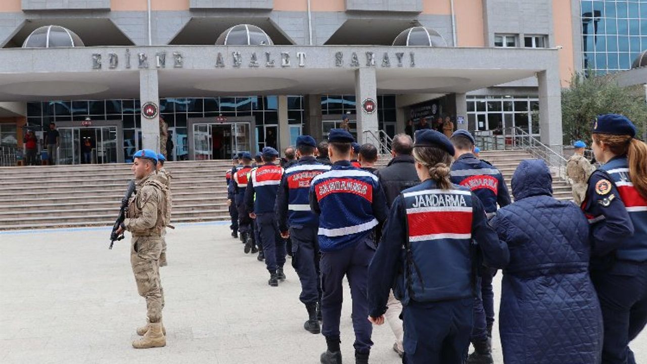 Yunanistan'a kaçmaya çalışan 9 kişi yakalandı