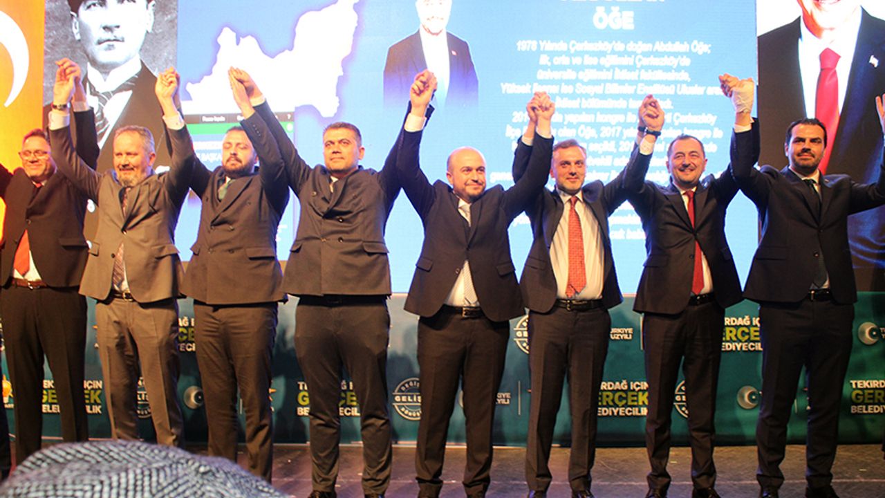 AK Parti adaylarını kamuoyuna tanıttı