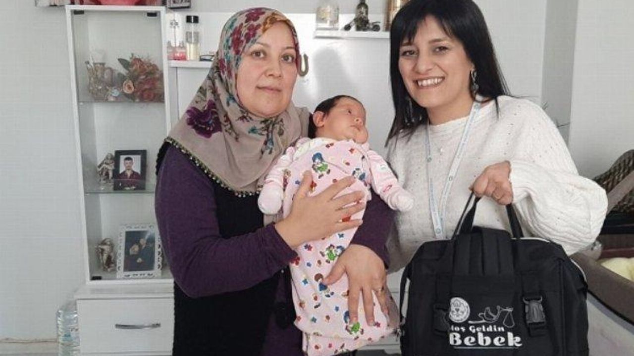 Manisa Büyükşehir Belediyesi ailelerin sevincinı paylaşıyor