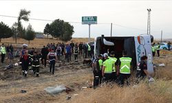Merzifon'da Feci Kaza: Yolcu Otobüsü Devrildi!
