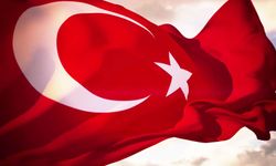 Haydi, kenti Şanlı Türk Bayrağımızla donatalım