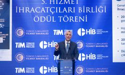 Ticaret Bakanı Ömer Bolat, Hizmet İhracatçıları Buluşması'nda konuştu:
