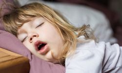 Geniz eti uykudayken nefes durmasına yol açabilir!