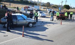 İki otomobil çarpıştı: 1 kişi hayatını kaybetti