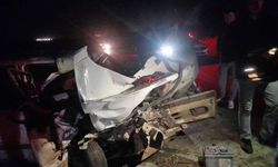 Otomobille traktör çarpıştı: 1 ölü, 1 yaralı