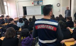 Jandarma'dan öğrencilere siber suç farkındalığı