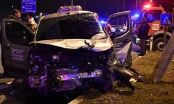 Otomobil panelvana çarptı: 1 ölü 5 yaralı