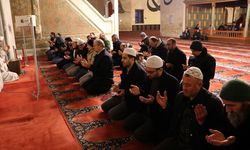Trakya'da camilerde şehitler için dua edildi