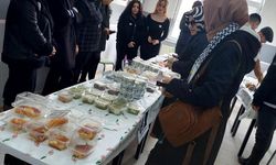 Kırklareli'nde öğrenciler Gazze için kermes düzenledi