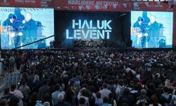 Haluk Levent İzmir'de konser verdi