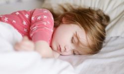Çocuklar ne kadar uyumalı?