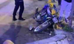 Otomobil ile motosikletin çarpışması sonucu 2 kişi yaralandı