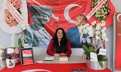 Yazar Gülten Cankesen, Çerkezköy’de imza günü düzenledi