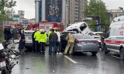 7 araçlı zincirleme trafik kazasında çok sayıda kişi yaralandı