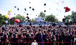 Açıköğretim Sistemi'nden mezun olanlar için tören yapıldı