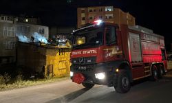 Yanan metruk bina kullanılamaz hale geldi