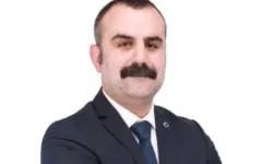 Başkan Martin'e CHP rozetini 'Özel' takacak