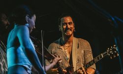 World Akustik'te konser serisi sürüyor