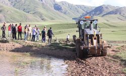 Gölete giren çocuklardan 1'inin cansız bedeni bulundu