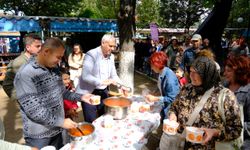 Köylü kadınlar yöresel lezzetlerini tanıttı