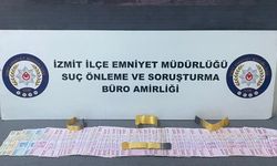 Sahte altınla kuyumcuları dolandırdığı öne sürülen 2 şüpheli yakalandı