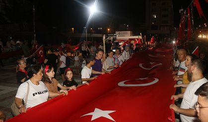 1923 metrelik Türk Bayrağı açıldı