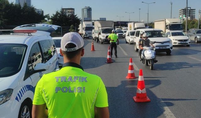 52 sürücüye işlem yapıldı