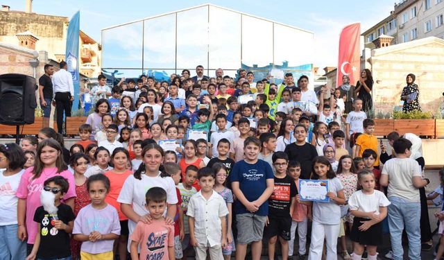 Molla Yegan Çocuk Üniversitesi ilk mezunlarını verdi