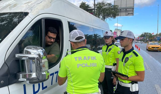 Okul servislerine yönelik denetim yaptılar