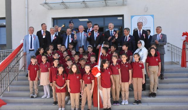 Balıkesir'de yeni okul dönemi başladı