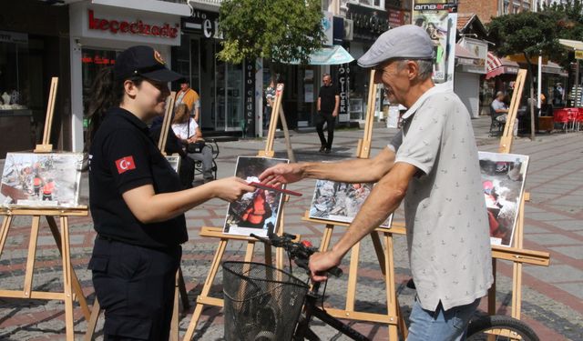 Edirne'de İtfaiye Haftası için stant açıldı