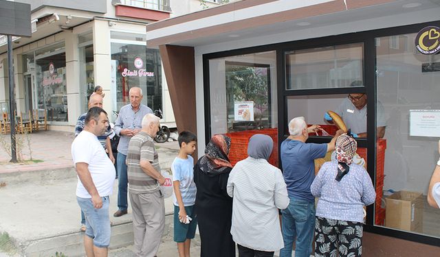 Halk Ekmek büfeleri her yerde