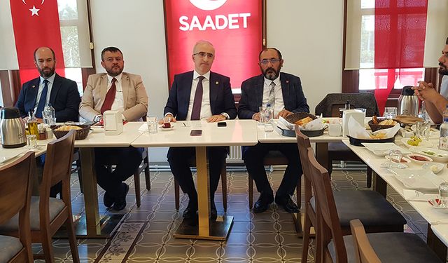 Saadet Partisi’nden yerel seçimlere “iki şık”