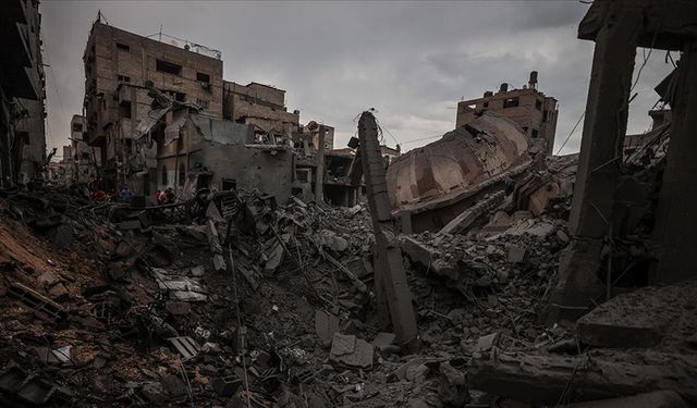 İsrail'in Gazze'ye saldırılarında 493 Filistinli hayatını kaybetti