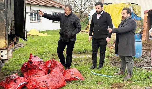 AK Parti Kapaklı’dan vatandaşlara kömür desteği