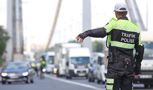 Kırklareli'nde trafik denetimleri sürüyor... 85 araç trafikten men edildi