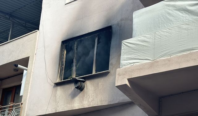 Yangın çıkan evde bulunan 1 kişi yaralandı