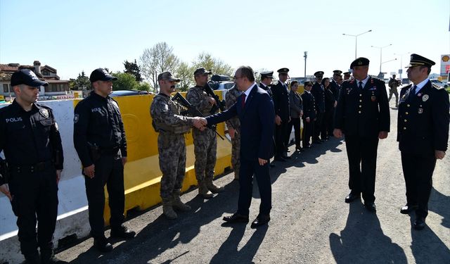 Vali Soytürk polis ve jandarma ekiplerinin bayramını kutladı