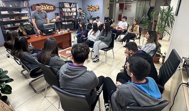 Lise öğrencilerinden Çerkezköy Bakış Gazetesi’ne ziyaret