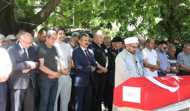 Kıbrıs gazisi, memleketinde son yolculuğuna uğurlandı