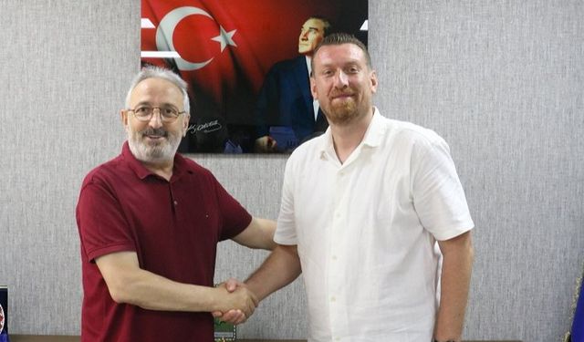 Kadın Hentbol Takımı Mehmet Fatih Işık’a emanet