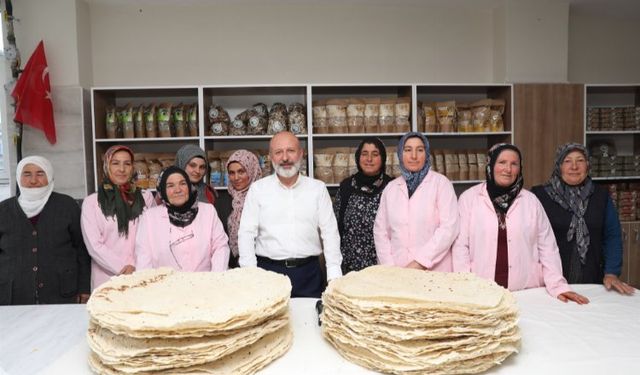 “Kırsal mahallelerde örnek hizmetlere imza atıyoruz”