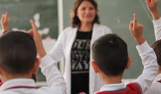 Öğretmenlerin  yaz dönemi mesleki çalışması başladı