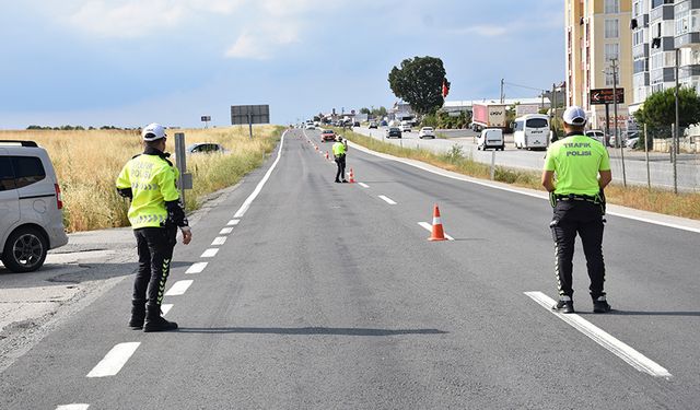 Emniyet Müdürlüğünce yapılan denetimlerde 71 araç trafikten men edildi