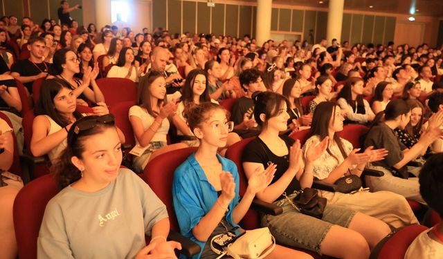 Balkanlar'dan gelen öğrencilere özel konser verildi