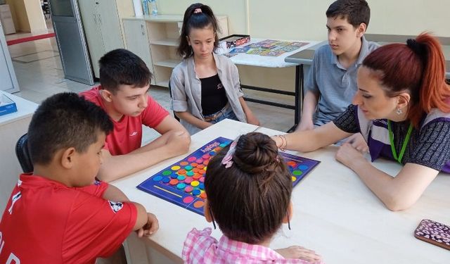 Çocuklardan Akıl ve Zekâ Oyunları Atölyesi'ne yoğun ilgi