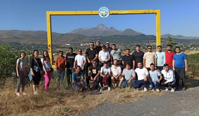 Gençlerle Ali Dağı’nda sabah yürüyüşü